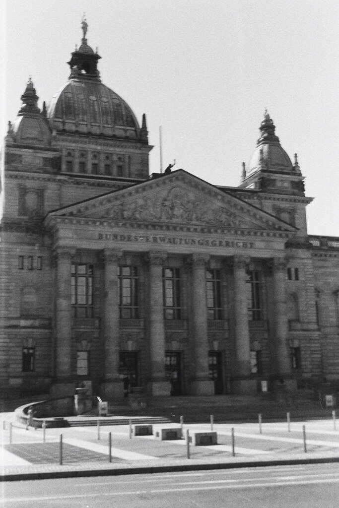 analog photography: Federal Administrative Court, Leipzig